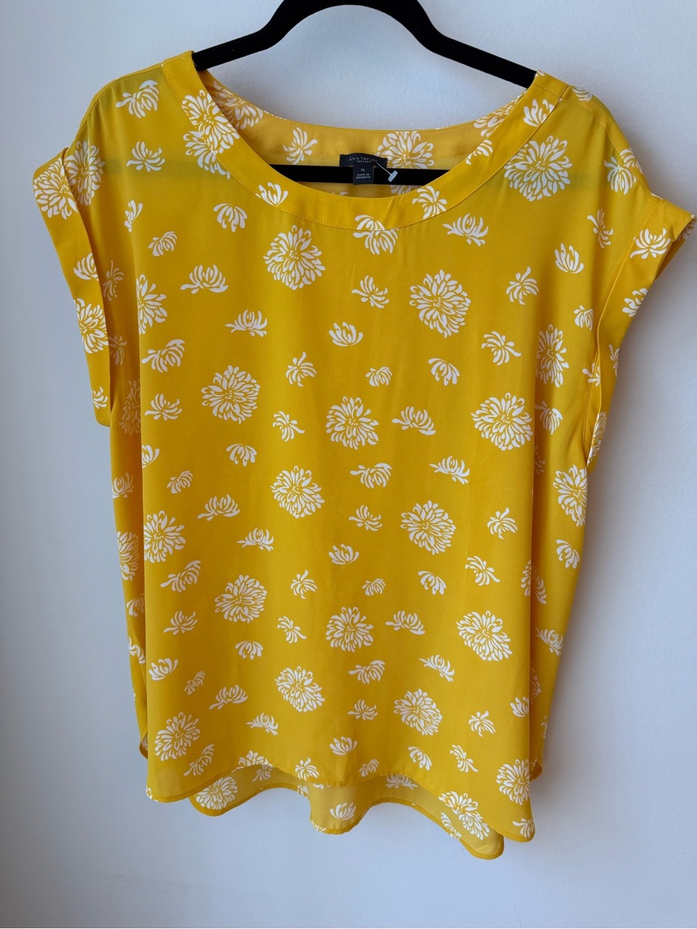 Ann Taylor Yellow Floral Short Sleeve Tee